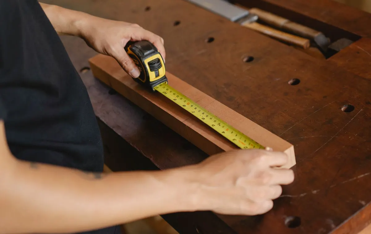 Pose de parquet : enseigne de bricolage ou artisan ?