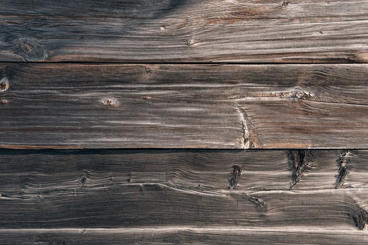 Réparation de parquet : lame abîmée, trou, rayure, lame qui bouge